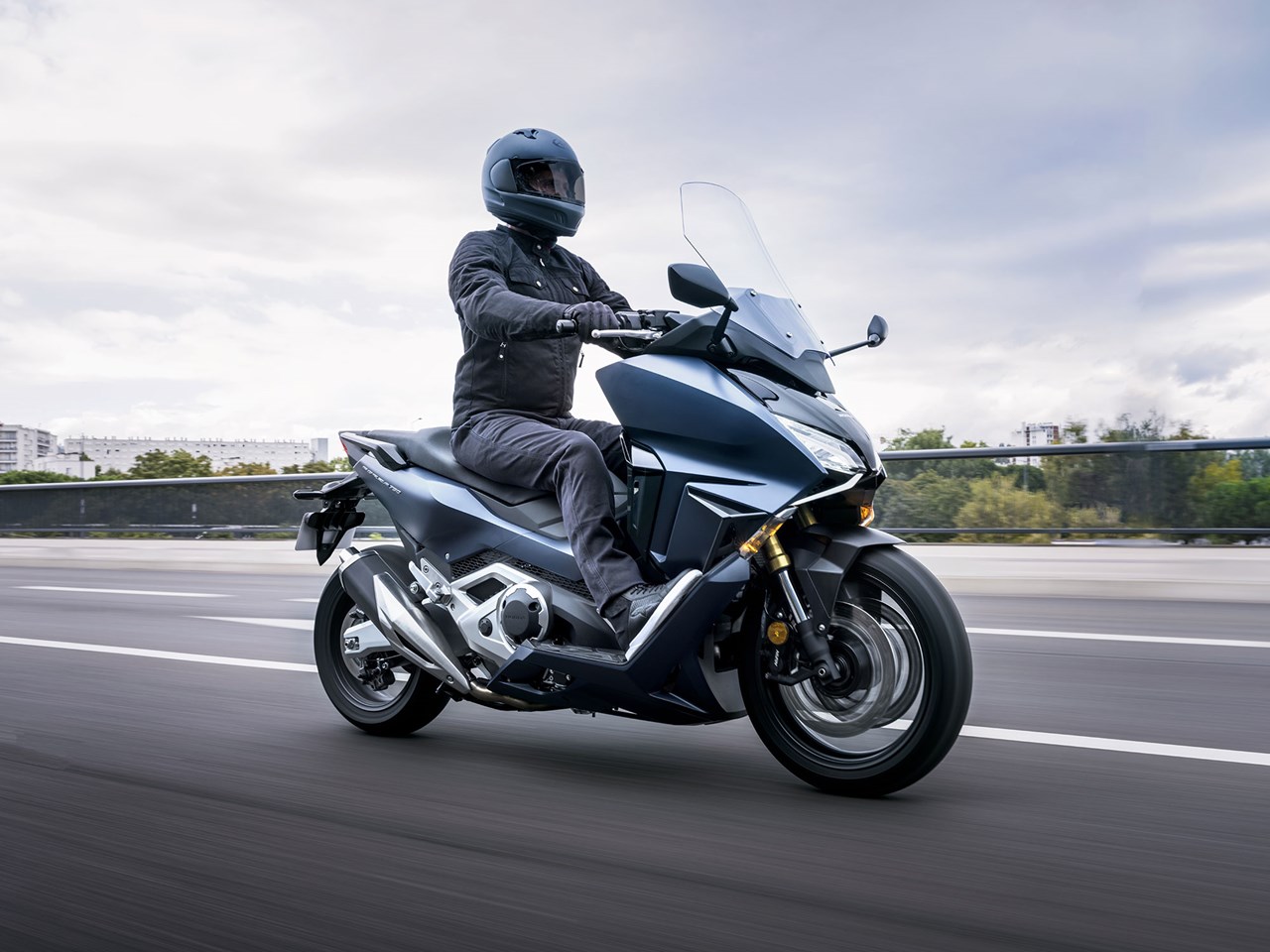 Honda Forza 125, Review