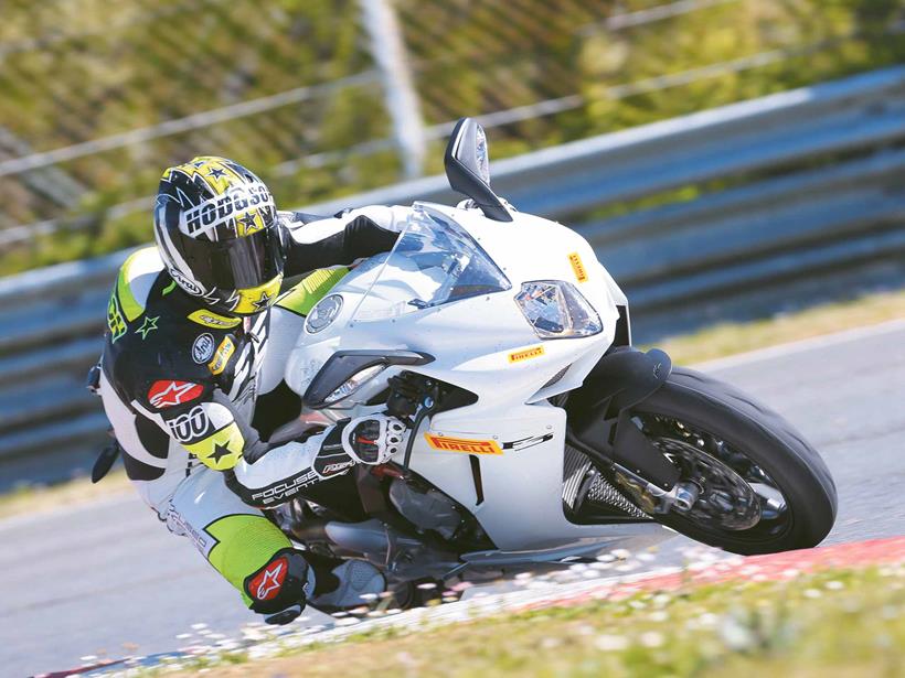 Supersport screamers It s the best 600cc sports bikes for 2021