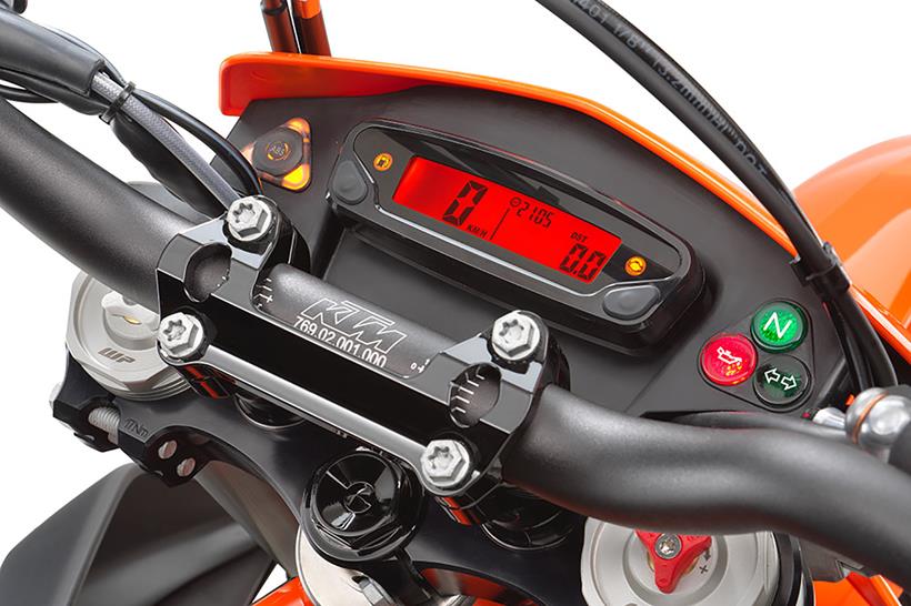 2021 KTM 690 Enduro R dash