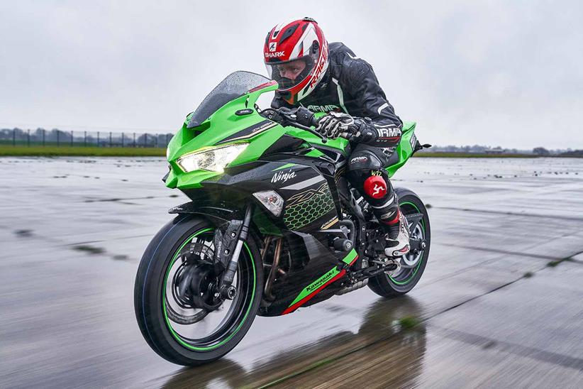 Riding the Kawasaki Ninja ZX-25R