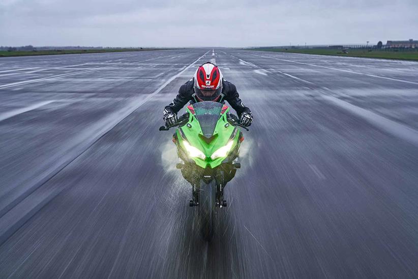 The Kawasaki Ninja ZX-25R gives an engaging ride