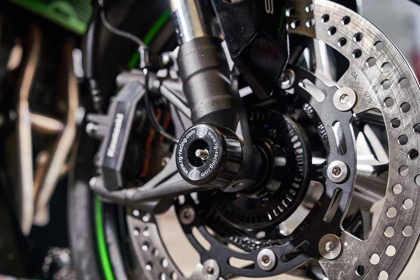 Kawasaki Ninja ZX-25R radial front brake caliper