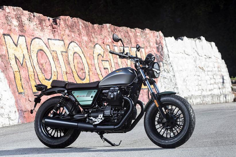 Moto Guzzi V9 Bobber Centenario