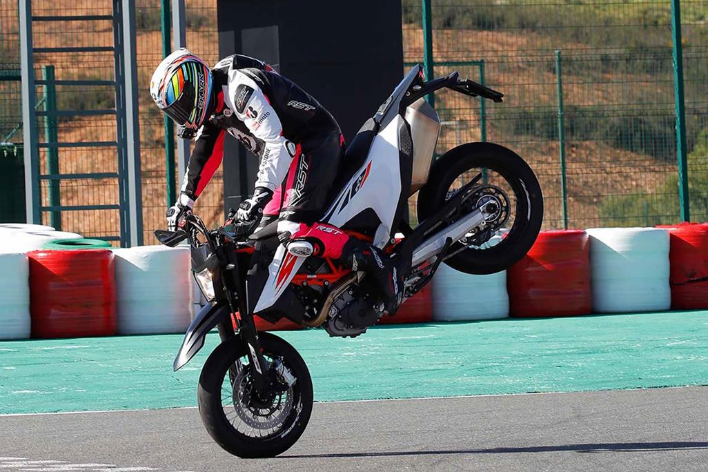 Best Supermoto Motorbikes: Skids And Wheelies For All! | MCN