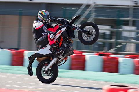 Best supermoto motorbikes: skids and wheelies for all!