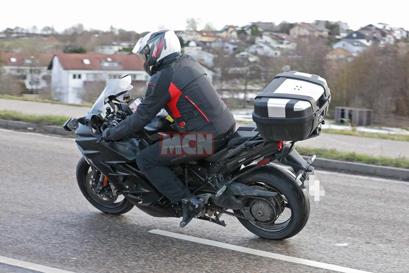 Kawasaki Ninja H2 SX SE+ spyshot rear