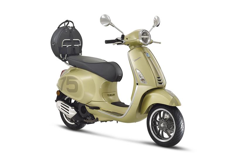 Piaggio Vespa Primavera 75th 125