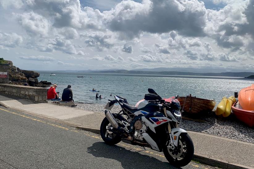 S1000R at Moelfre in Anglesey 