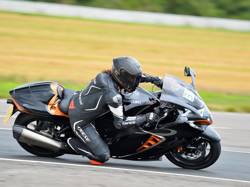 Side on view of Suzuki Hayabusa