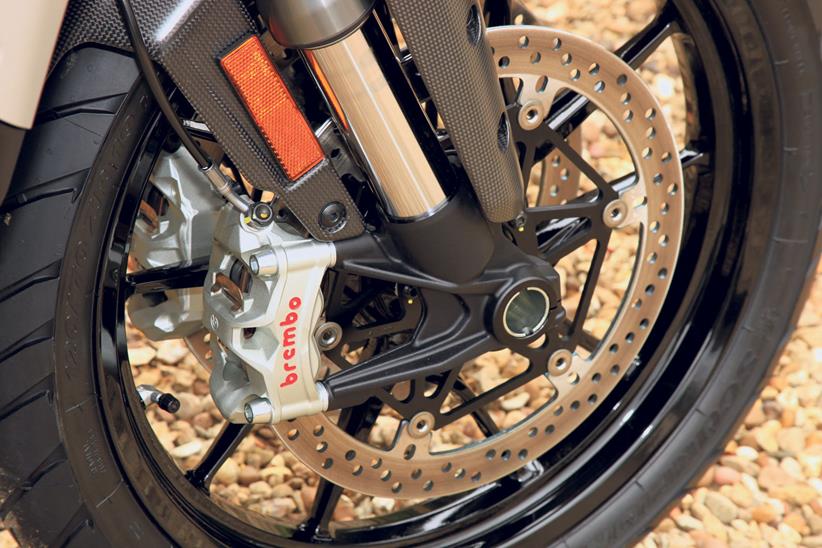 Stopping power of the Ducati Multistrada V4S