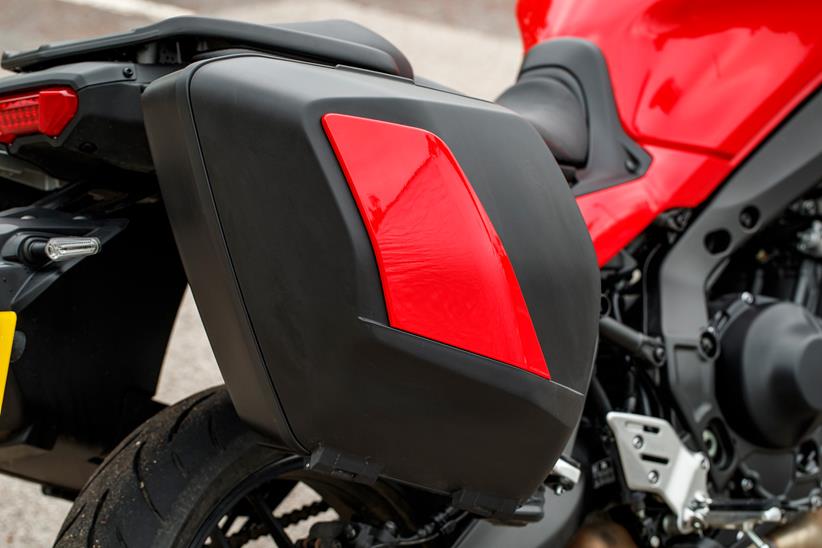 Voluminous Yamaha Tracer 9GT panniers