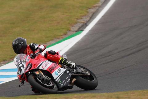 WSB: Troy Bayliss fractures vertebra in bicycle crash