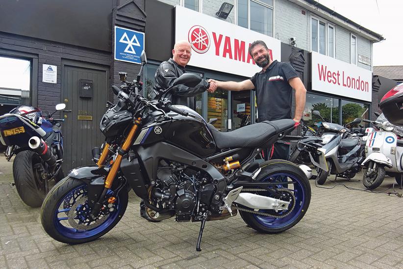 MCN competition winner Matthew Brookfield and Craig Howes (left) from West London Yamaha