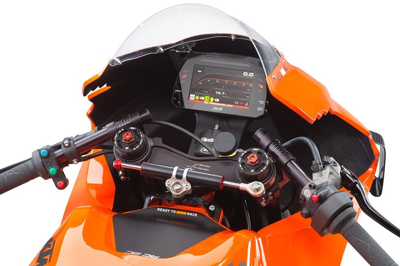 KTM RC 8C dashboard