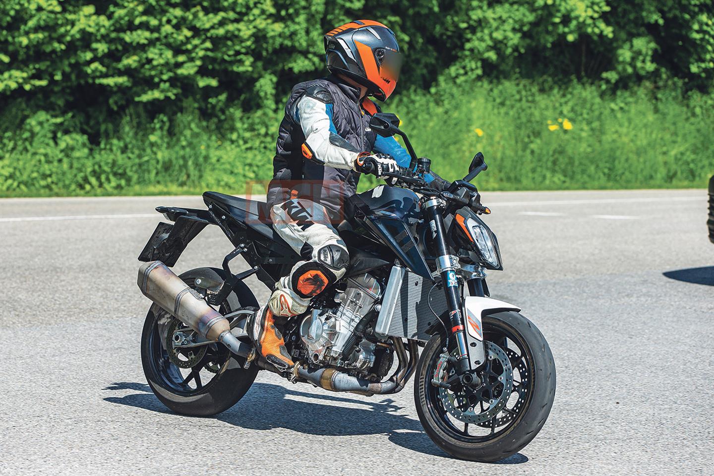 Ktm 990 deals super duke 2020