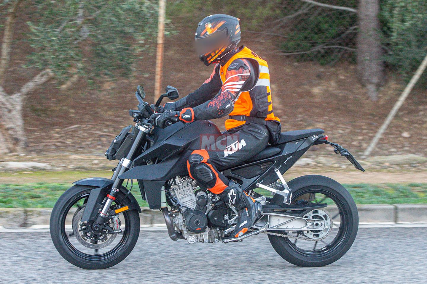 Ktm superduke on sale 990 r