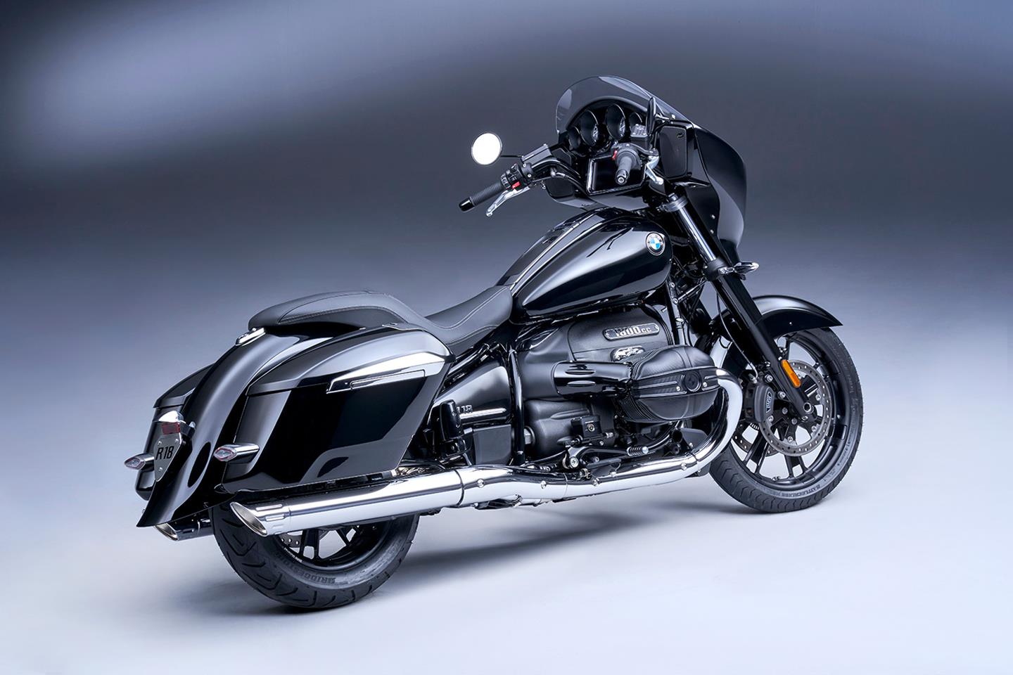 Bagger is better: BMW supersize the R18 with Transcontinental and