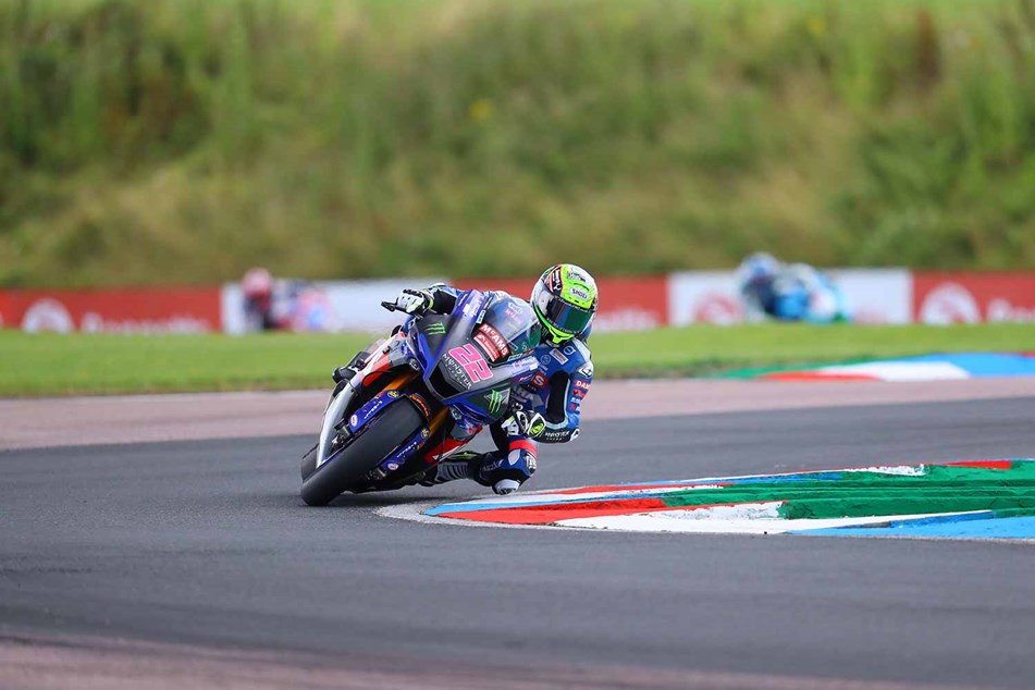 Bsb Thruxton Jason O Halloran Masters Mixed Conditions To Complete The Hat Trick Mcn
