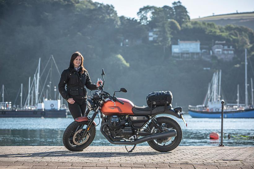 Saffron stops in Dartmouth on the Moto Guzzi V7