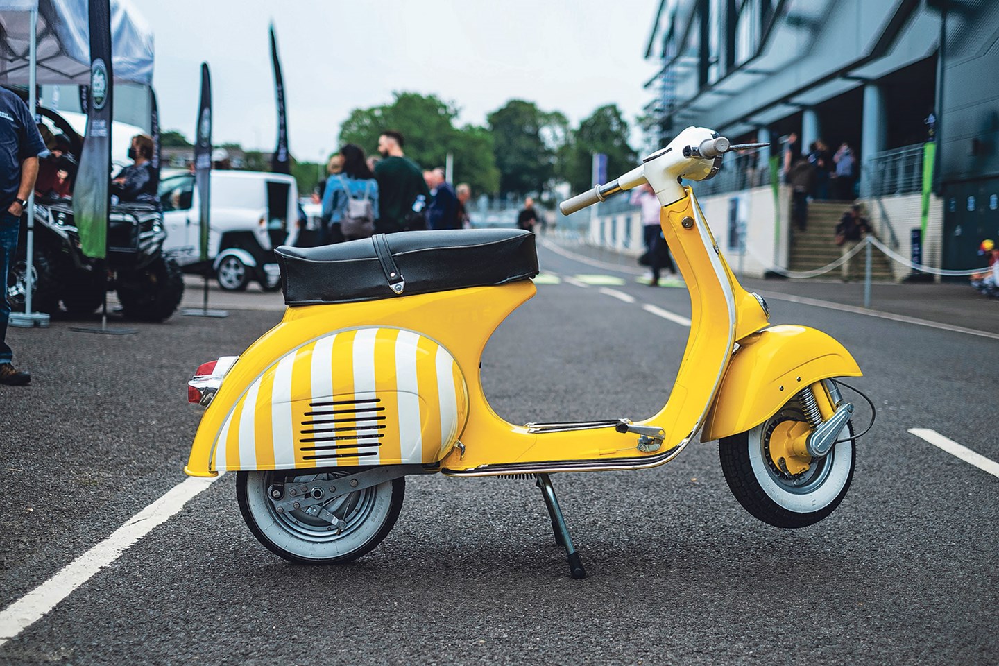 ubehagelig Flyvningen Snuble Classic scooters quit smoking: Battery conversion for Vespas and Lambrettas  | MCN