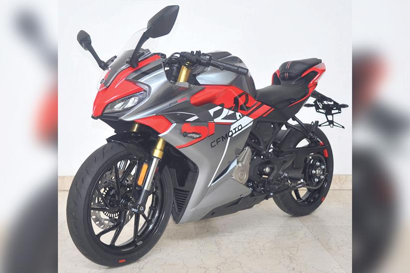 CFMoto 300SR-R