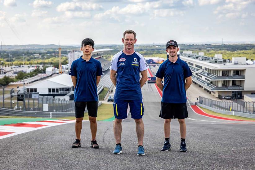 Ayumu Sasaki and John McPhee with their new team manager Peter Öttl