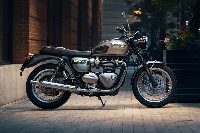 Triumph Bonneville T120 Gold Line