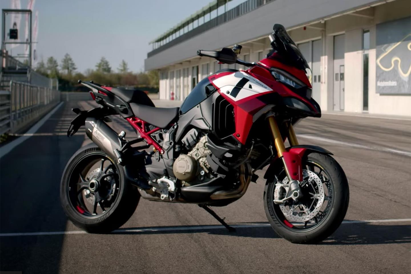 2021 ducati multistrada v4 pikes deals peak