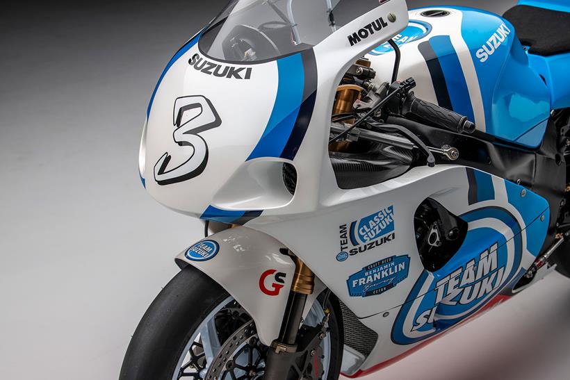 Team Classic Suzuki GSX-R750 SRAD nose