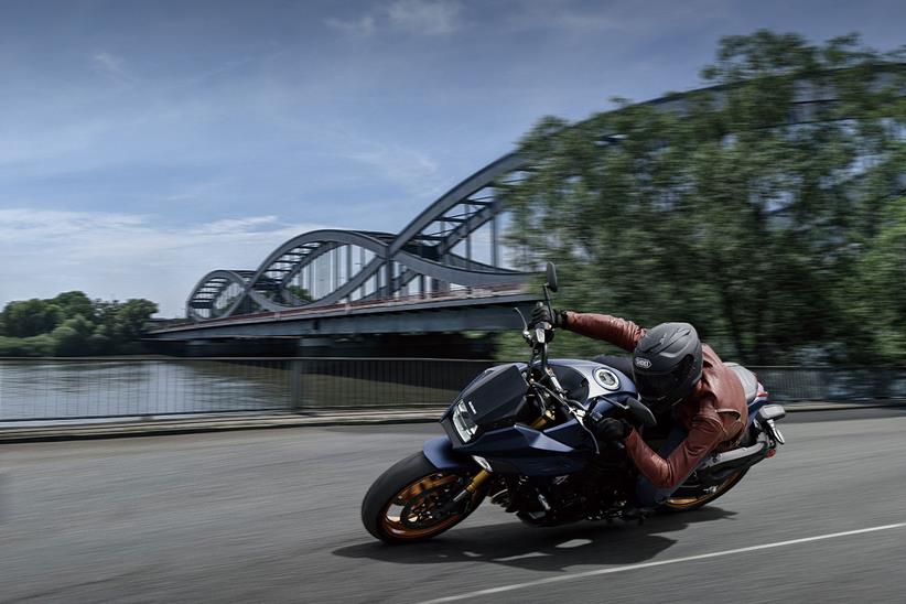 Cornering at speed on the 2022 Suzuki Katana