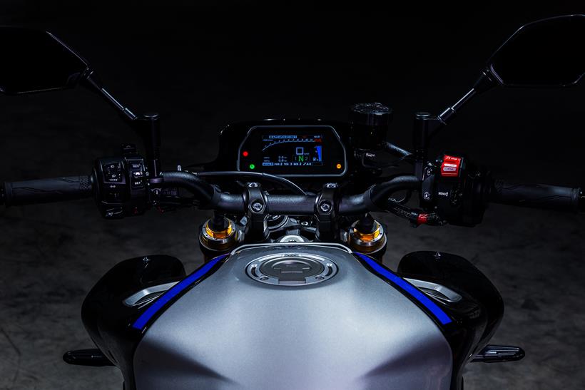 2022 Yamaha MT-10 SP tank