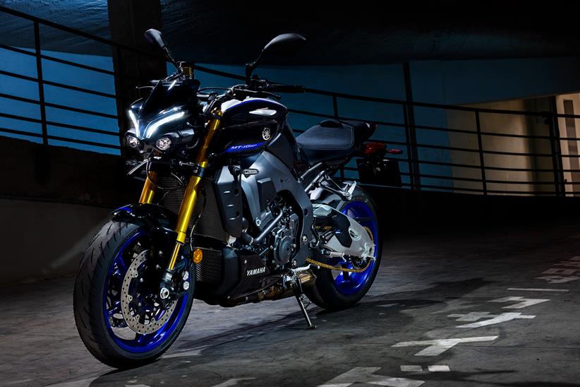 2022 Yamaha MT-10 SP front quarter