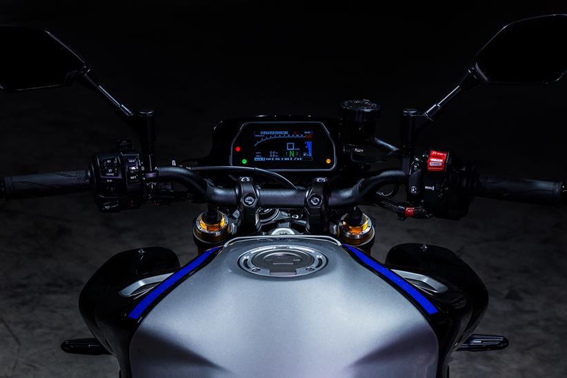 2022 Yamaha MT-10 SP tank