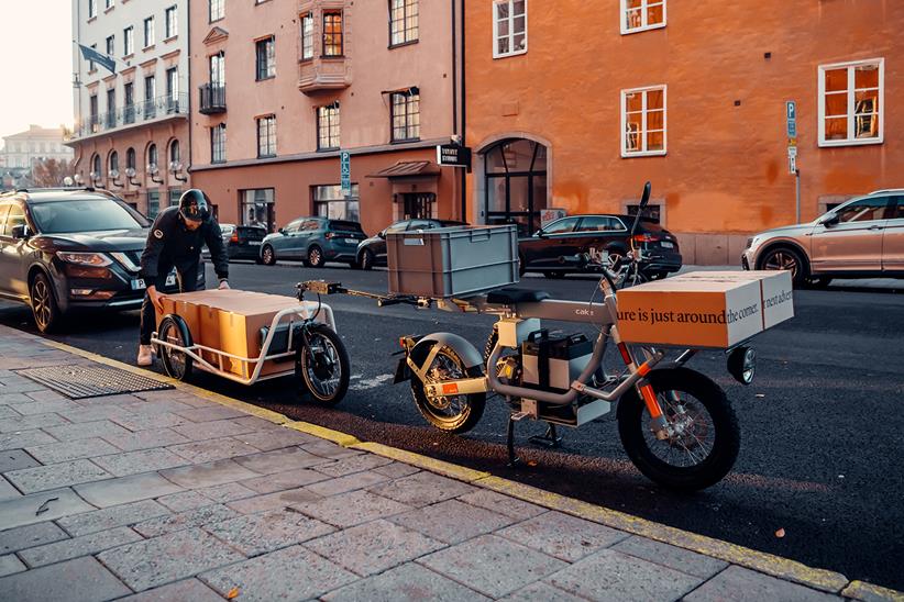 Cake delivery bike