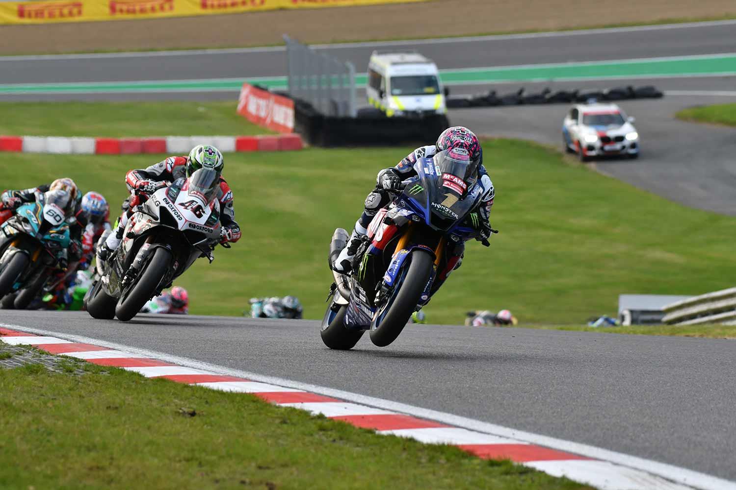 Bsb Tarran Mackenzie Stays With Mcams Yamaha To Defend His Title Mcn