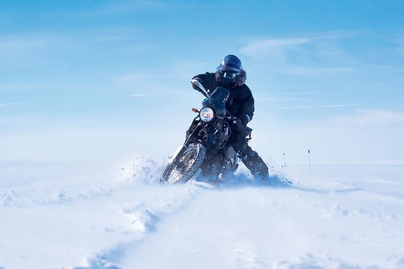 Tackling snow drifts on the Royal Enfield Himalayan