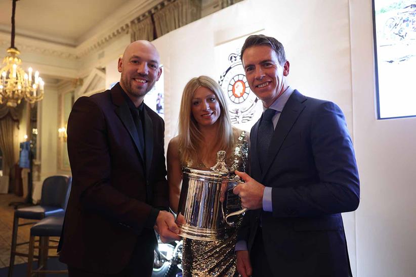 Torrens Trophy winners - Peter Hickman, Emma Bristow & Paul Denning (Crescent Yamaha)