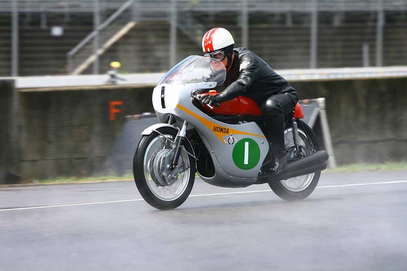 Kunimitsu Takahashi on 1963 Honda RC164, Japanese MotoGP 2009